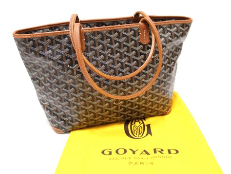 goyard black brown tote|goyard pm tote price.